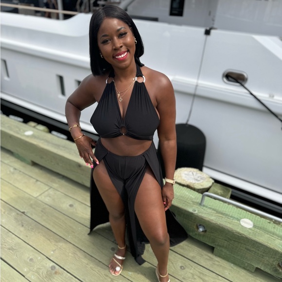 Black jumpsuit - Picture 1 of 4